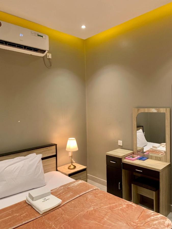 Al Rawdha Hotel Apartments Schardscha Exterior foto